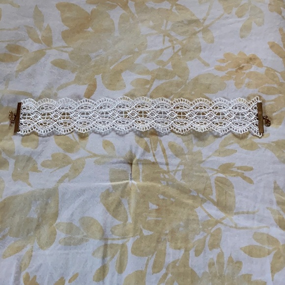 White lace choker necklace - Picture 1 of 1